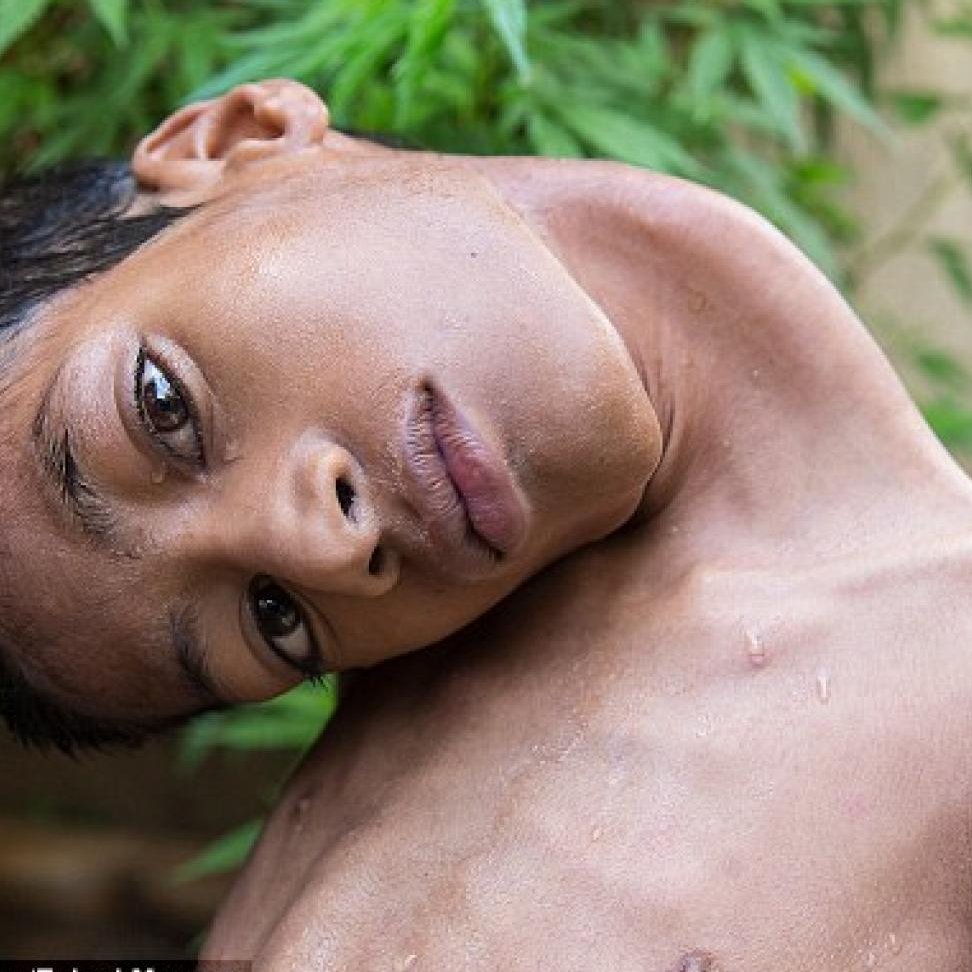 YersonCz tweet media