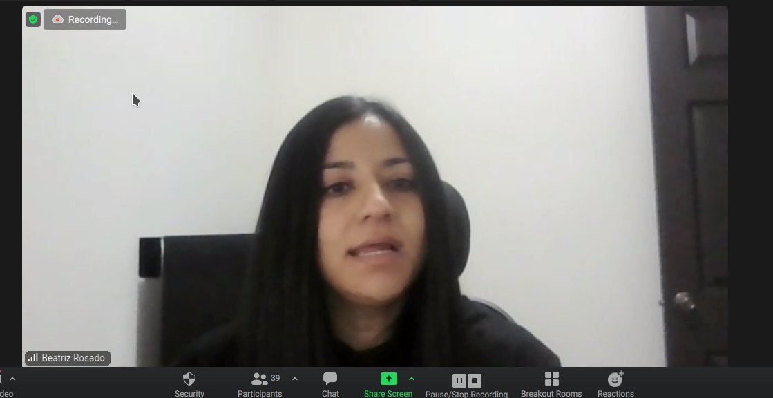 marycoder's tweet photo. Bea explicandonos como trabajar en C#, en el panel de backend #csharp #wwcodeguatemala #backend https://t.co/8d1SFtjTbb