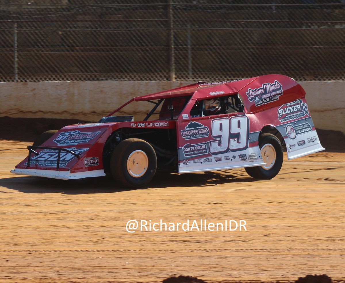 RichardAllenMSR's tweet photo. .@bbrown9912, Josh Henry score Friday night victories @Speedway411 

#Leftover

https://t.co/Wy8F5hHe6v https://t.co/eDPsRfdhFW