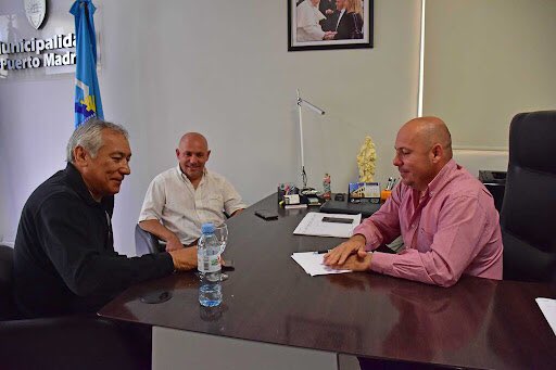 Quiero felicitar al compañero Alfredo Béliz, con quien hace años venimos transitando un camino de acción conjunta, redoblando esfuerzos entre sectores público y privado. Estará al frente del Sindicato de Comercio por un nuevo período, y deseamos que sea con mucho éxito! #Chubut