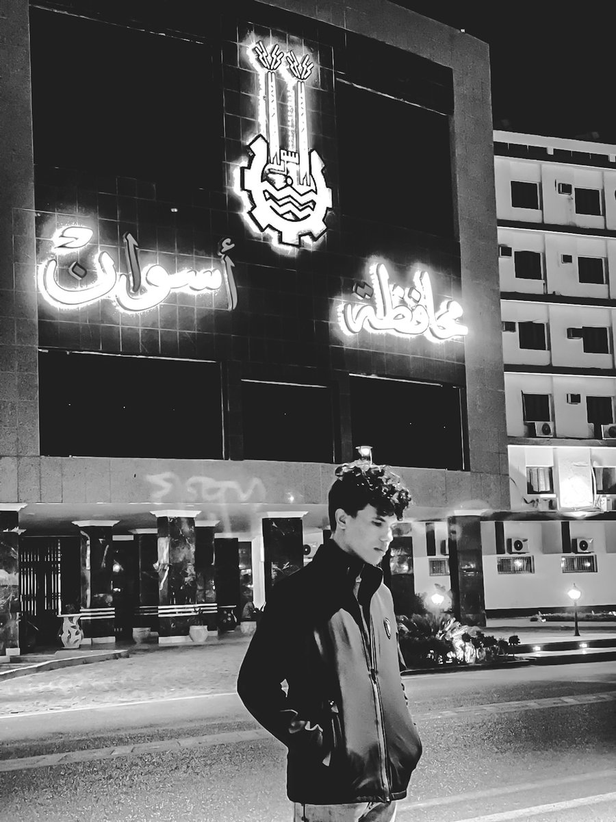 Mohamed57651271's tweet photo. 🌏🖤 https://t.co/s8Vv76OV6N
