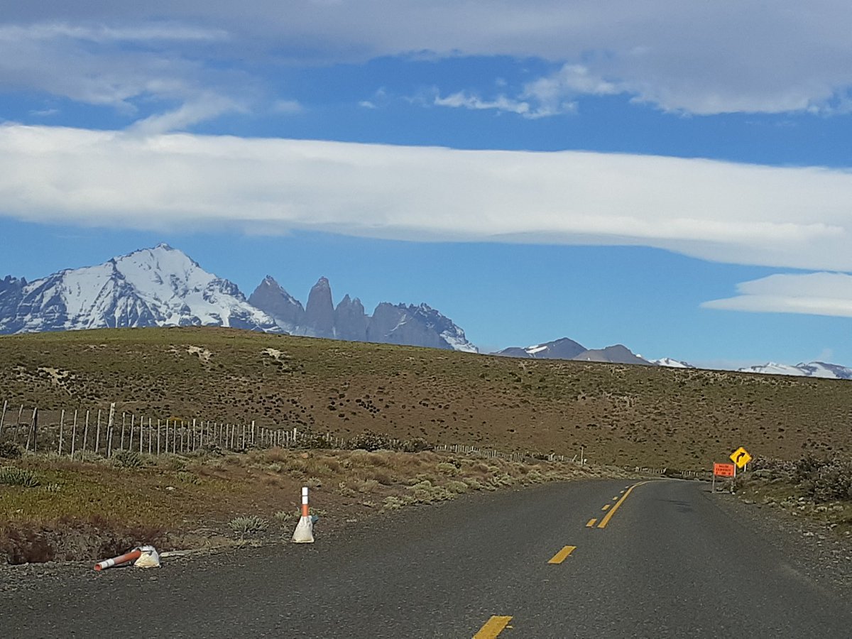 javiertl8's tweet photo. Hoy Trekking #BaseTorres en P.N. Torres del Paine muy complicado, pero vale la pena....maravilloso. El viaje de hoy en 4 imágenes. https://t.co/4KZFfXZSeL