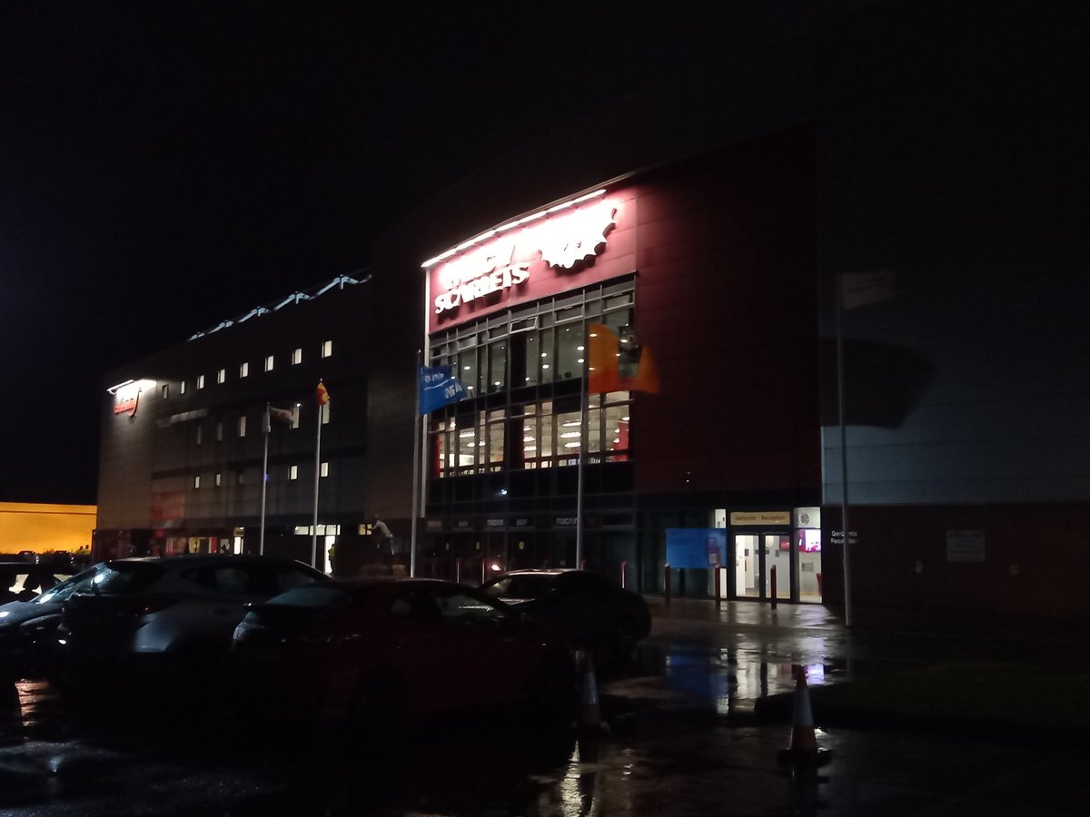 Merlinthp1's tweet photo. Last Night's #groundhopping. 🏟 Parc y Scarlets. 🏆 @FIFAWWC Qualifying Group I. @Cymru 5-0 Greece. 👥 4065.
#WALGRE #thechickenbaltichronicles #groundhopper #flashyourbadge https://t.co/SYtA3BQMBP