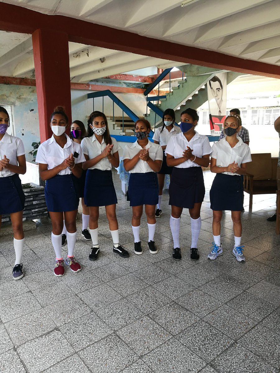 elsa_ena's tweet photo. Visité la Escuela Pedagógica Antonio Maceo, en Palma Soriano. Buena disciplina y resultados en sus indicadores, caracterizan la labor del claustro, con más de 700 estudiantes. #MaestrosPorLaPatria #SomosCuba #SomosContinuidad  @PresidenciaCuba @DiazCanelB @JorgeLuisPerd20 https://t.co/yu6AzkORmS