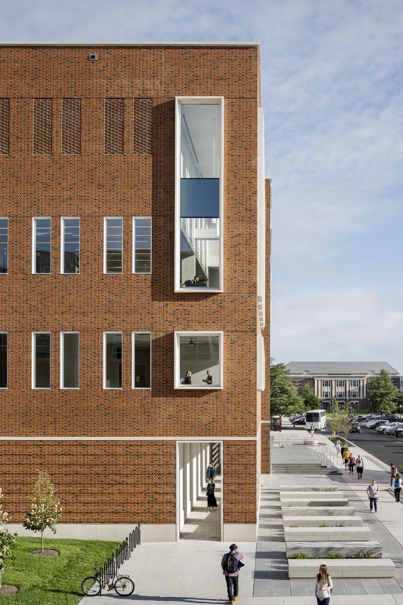 It's hard to explain why, but people simply engage with #brick structures. No other material is so durable, offers so much permanence, and is still inviting. #claybrick #masonry #brickarchitecture #architecturelovers #architecturedesign