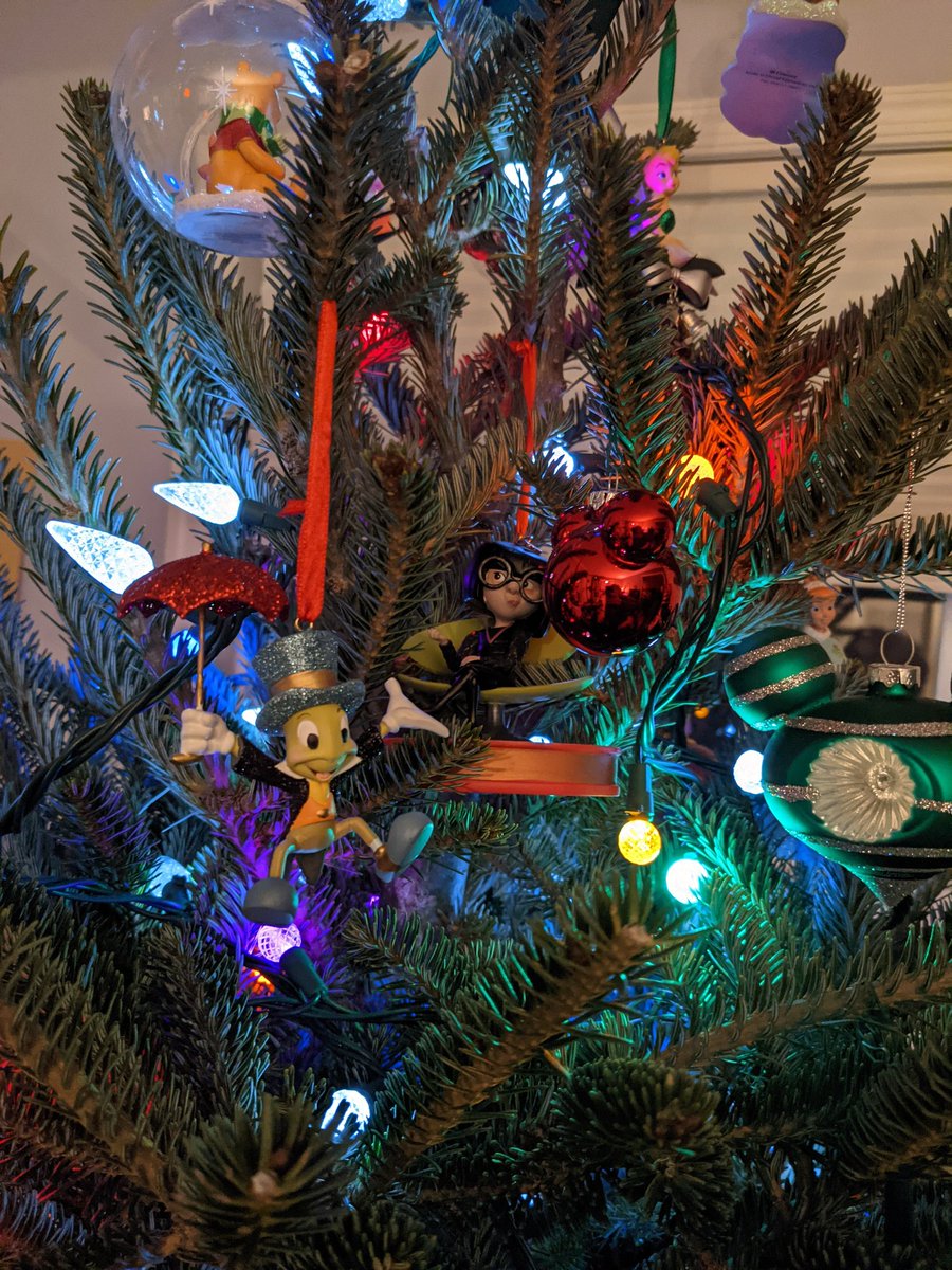 lauradunneMD's tweet photo. Just gonna drop the start of the Disney tree here
#Disney #Disneytree https://t.co/s8DxBDRqH2