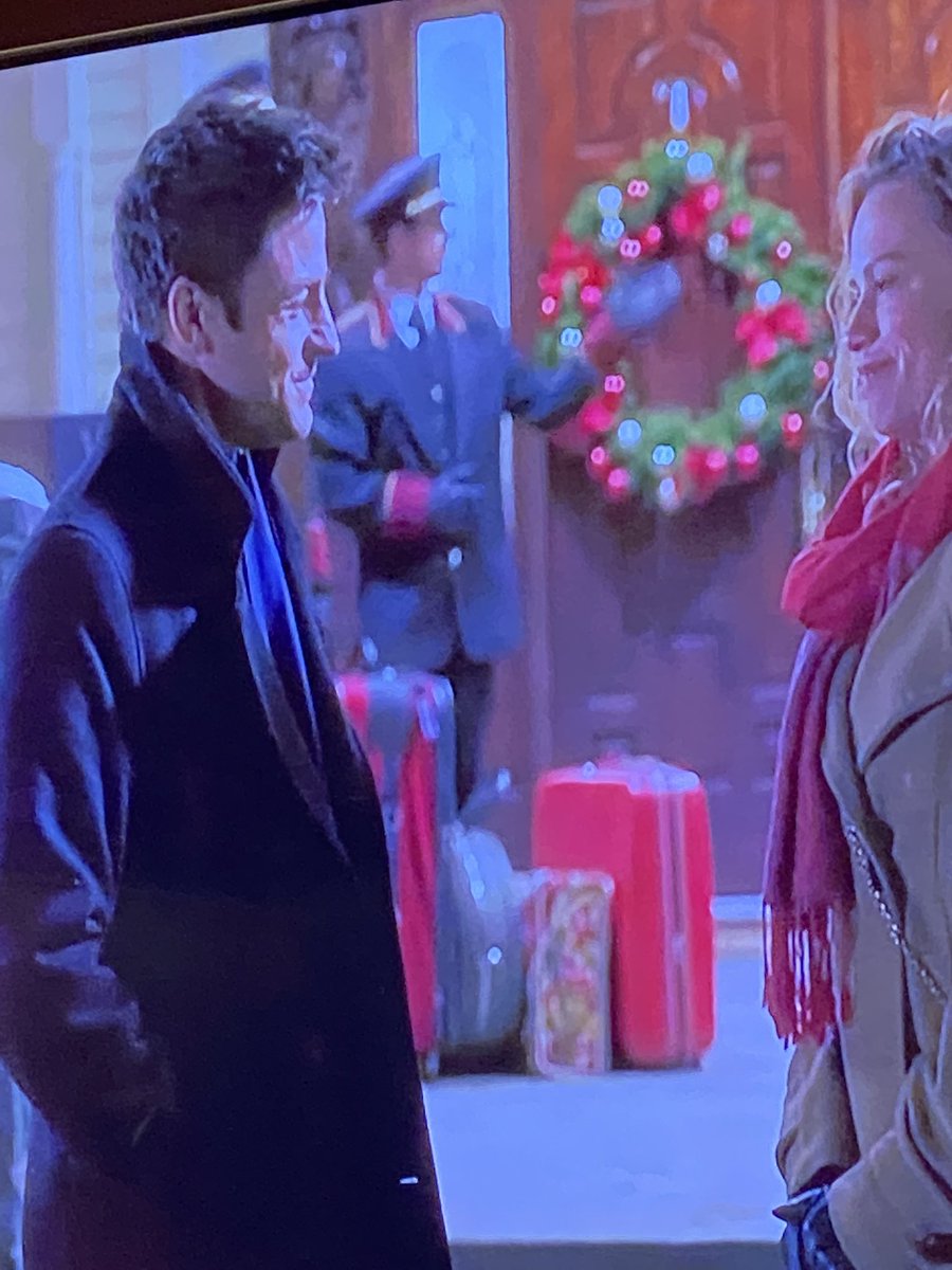 stephyleighanne's tweet photo. @tyler_hynes + @hallmarkchannel + Christmas movie = perfect Friday night! #AnUnexpectedChristmas https://t.co/dLPLWVHT8J