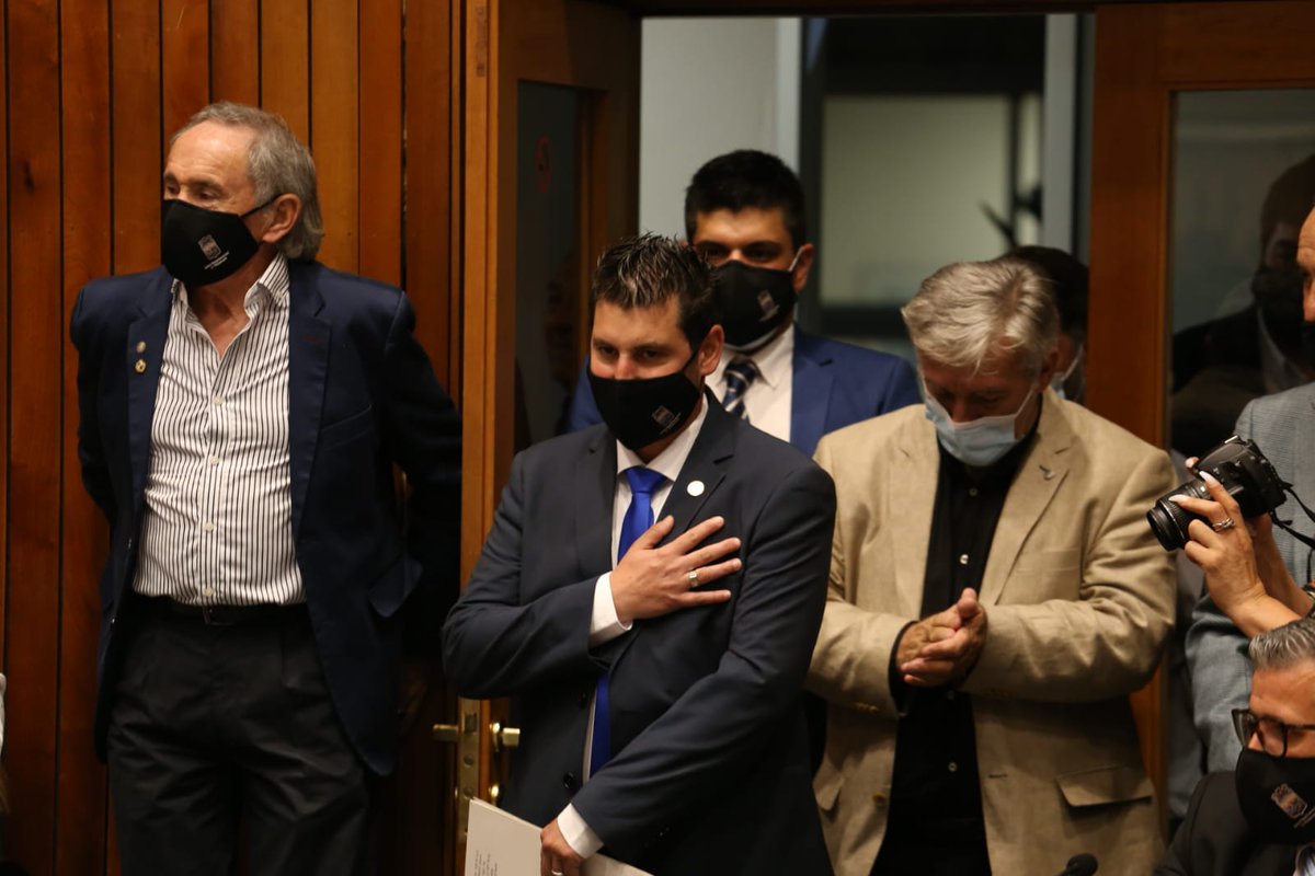 Plenario votó por unanimidad (31 votos) a Damián Tort como nuevo presidente de la Junta Departamental por el período noviembre 2021 - noviembre 2022.--> facebook.com/juntamaldonado… @Damiantort #JDM #Maldonado