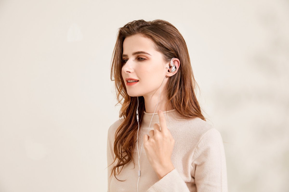 KeephifiO's tweet photo. 🔔 ATTENTION

BLON BL-07 may be coming soon! 🔥🔥

#BLON #BL07 #new #hifi #earphone #blmax #iem #bl03 #b60 #headphone #music #debut https://t.co/3sonazryEA