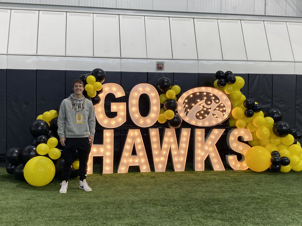 Erickson4Carter's tweet photo. I’m excited to announce my commitment to @HawkeyeFootball! Thank you @Coach_Niemann and @TylerBarnesIOWA! #Swarm22 https://t.co/4bbqEAh7Ia