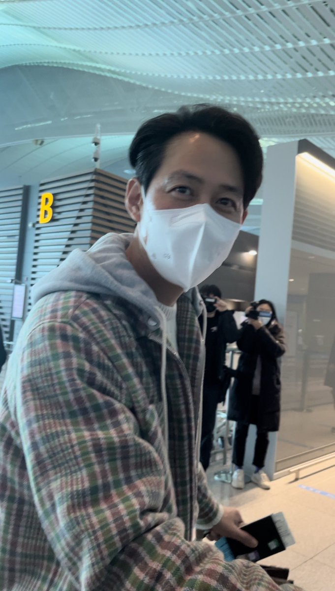 xoxoraemi's tweet photo. 수상 꼭 하실 거예요! 
느낌이 와?
네 와요 https://t.co/X6zXjAHL4m