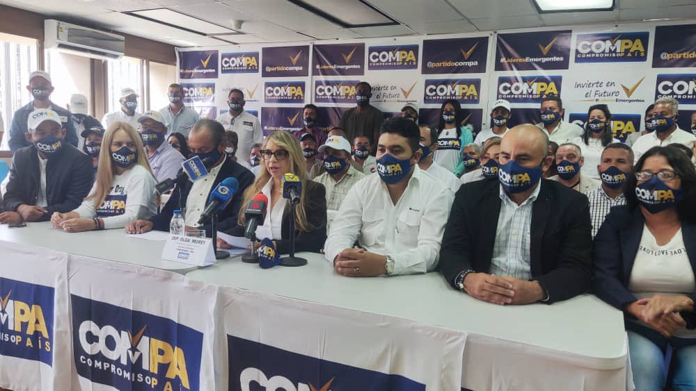 noticierovv's tweet photo. #26Nov Partido Compromiso País cuenta con estructura operativa en el territorio nacional https://t.co/CkYWRjuxIP
#NoticieroVenevision #Politica #CompromisoPais #PartidoPolitico #Organizacion https://t.co/SoiBvTDq1V