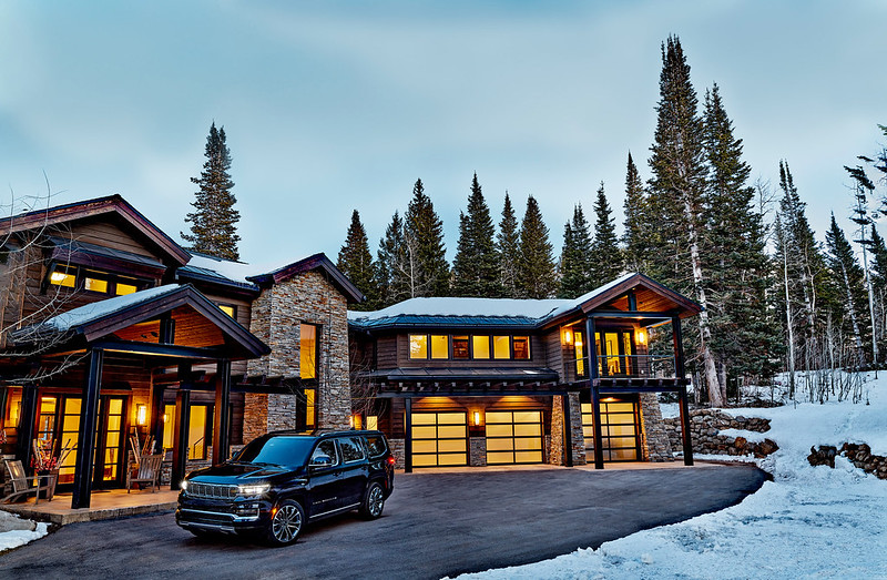 Lustine Chrysler Dodge Jeep RAM tweet media