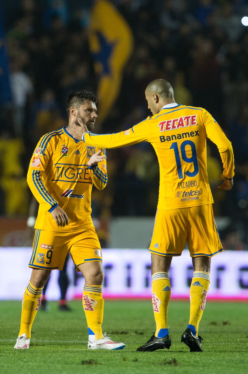 RafaDato2's tweet photo. Guido Pizarro sobre el retiro de Rafael Sobis:
“Llegaste y diste la vida por todos nosotros.
Gracias por haber sido fundamental en el crecimiento de nuestro club.
Te queremos” https://t.co/fTCk4V7PiO