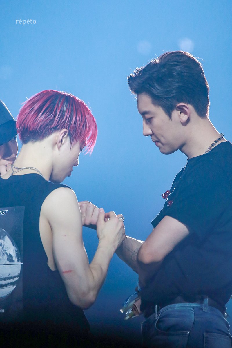 suhounionmy's tweet photo. Will you love me only me?
I mean, this time I am you
Now, everything is dark and I only see you
It's so simple that it's pretty long
Now I only think of you
-Minimal Warm, Chanyeol (EXO) 

#Song4Suho D-78 

#OurMeissaChanyeolDay #HappyChanyeolDay #찬열아생일축하해 https://t.co/Lx6k462hN0