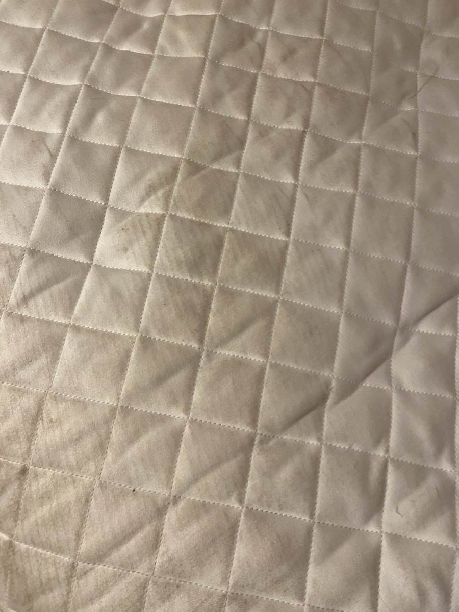 EmilyLynnVocals's tweet image. DO NOT USE @wearemoversUK It has been a year since the dreaded move and we still have not received our agreed compensation for the damages they caused to our items. I will be posting the damages and emails in a separate post.