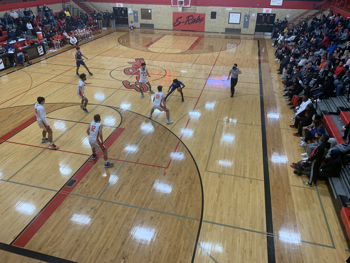 RPS205TipOff's tweet photo. Elgin Larkin defeats Machesney Park Harlem 71-63. Harlem had a terrific game plan. However, they came up short against a very good Larkin squad. @LarkinBBall @HarlemBoysBB @michaelsobrien @scottybscout @ScottLeberWTVO @HarlemHuskiesAD @DBayneSports @Joe_Olmo https://t.co/x0y65umXcI