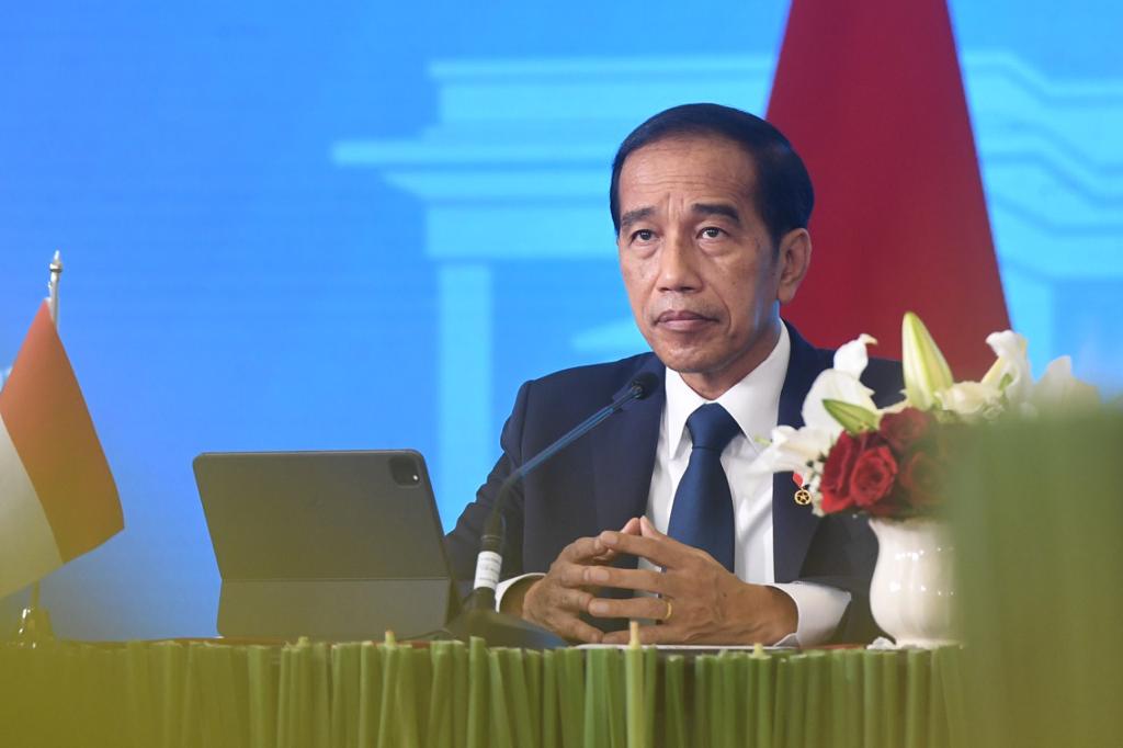 jokowi's tweet photo. Saat ini lebih dari 7,6 miliar dosis vaksin Covid-19 telah disuntikkan di seluruh dunia, namun kesenjangan akses terhadap vaksin masih lebar.

Sebanyak 64,99% populasi negara kaya telah menerima setidaknya satu dosis vaksin, sementara di negara miskin baru 6,48%. https://t.co/upzQob2nPg