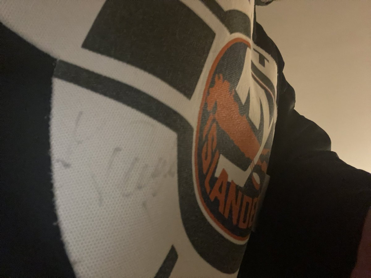 CaseyStern's tweet photo. I’ve switched into this practice Jersey for the 3rd..because it was autographed forever ago by Ziggy Palffy…and if he suited up for this period, he’d have the best chance of scoring. He’s 49. #SCOOORE #Isles 😀 https://t.co/H4TnVEQxWN