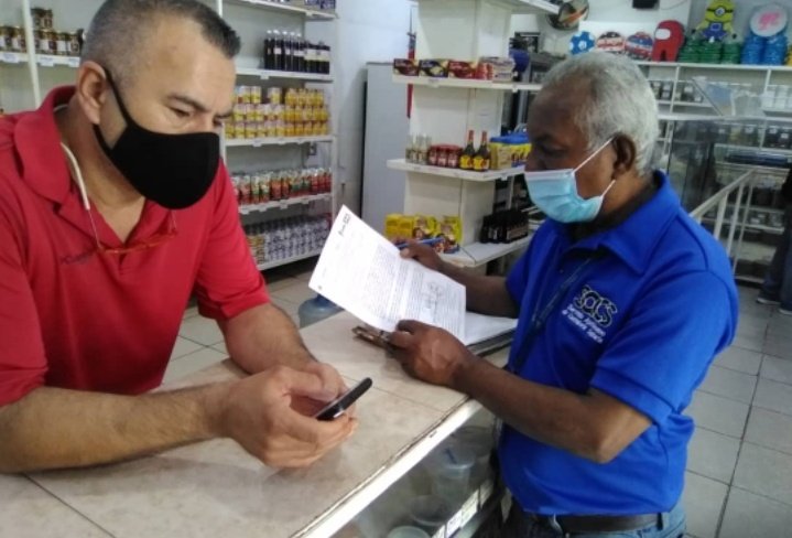 sacs_monagas's tweet photo. #ElecciónIndigena2021 Hoy|| Vigilancia y control sanitario junto a representantes de @DSencamer y @GNB_Pueblo para garantizar la salud de los Monagenses @NicolasMaduro @SACS_MPPS @alimentosInocu1 https://t.co/MZIMF3k37Z