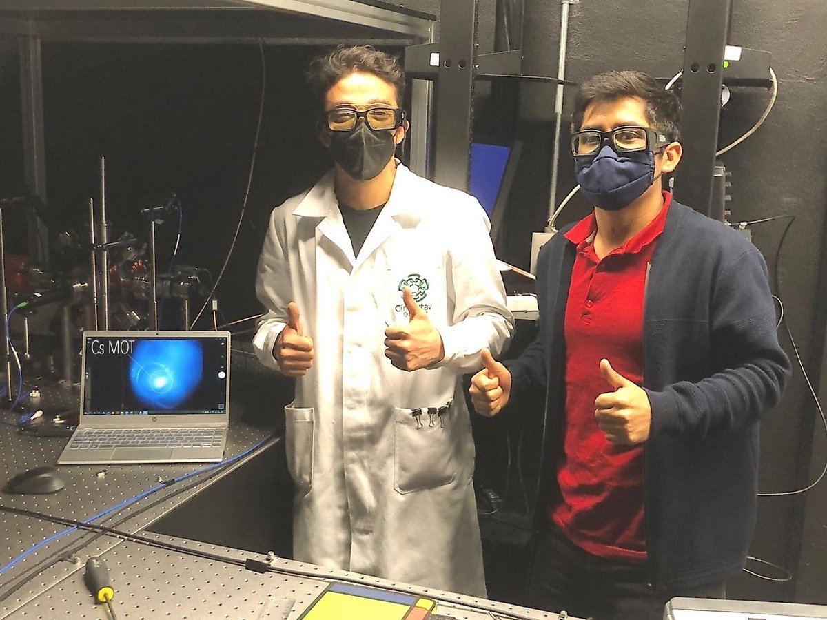 Laboratorio de Tecnologías Cuánticas del Cinvestav (@quantumtechlab) on Twitter photo Second cold atom system <a href="/QuantumTechLab/">Laboratorio de Tecnologías Cuánticas del Cinvestav</a> <a href="/cinvestav/">Cinvestav</a> is now up and running! We now have a Cs MOT! We’re very proud of our students Hellmunt Peña and <a href="/Cristiandjlm/">Cristian de Jesús López Monjaraz</a> for their excellent work! Cheers! : ) Second cold atom system <a href="/QuantumTechLab/">Laboratorio de Tecnologías Cuánticas del Cinvestav</a> <a href="/cinvestav/">Cinvestav</a> is now up and running! We now have a Cs MOT! We’re very proud of our students Hellmunt Peña and <a href="/Cristiandjlm/">Cristian de Jesús López Monjaraz</a> for their excellent work! Cheers! : )