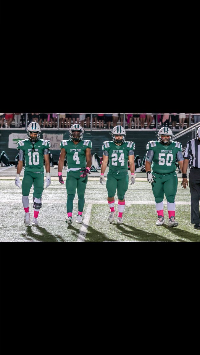 junebugnewyork's tweet image. FINAL - @dfhsfootball 21, @FDpatriots- 14. DF back in finals after:
 62nd straight game w/o a loss
- 61st straight win over in-state teams
- 36th straight win since tie w/ Mallard Creek (longest SC active win streak)
- 34th straight road win
- 28th straight playoff win (record)