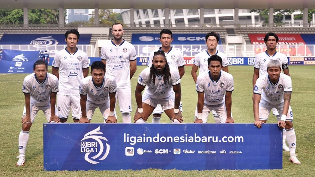 KOMBECKS's tweet photo. Arema FC Vs Persebaya Surabaya: Live Streaming &amp; TV, Prediksi, Susunan Pemain Dan Kabar Terkini https://t.co/0boJhWSaHh https://t.co/JdJN2HPzMl