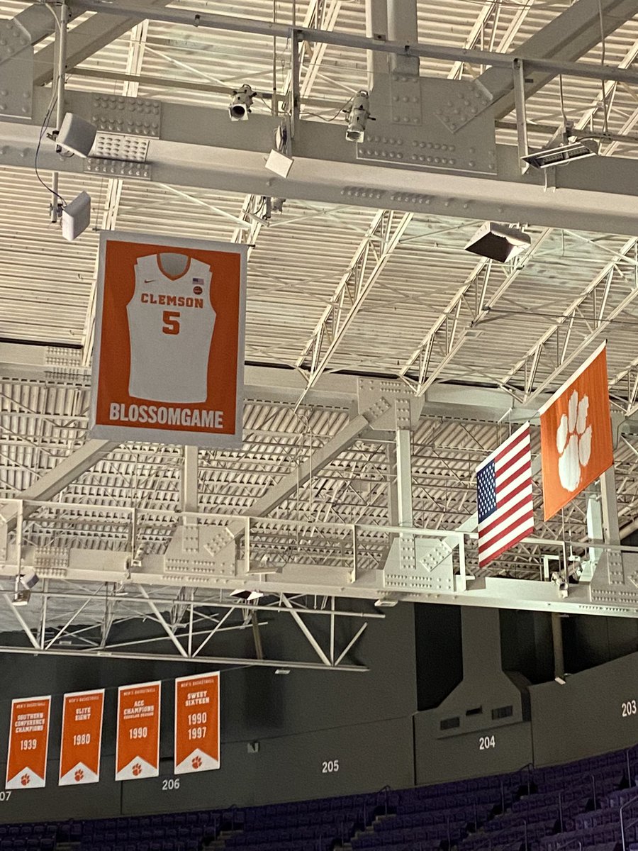 PrioritySports's tweet photo. Congrats to @JaronBgame on having his number retired today by @ClemsonMBB! 5️⃣ https://t.co/ziSDRmGIHx