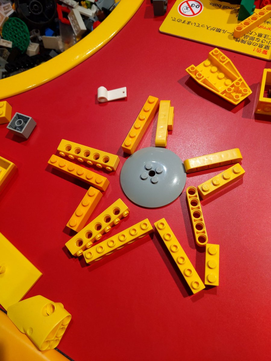 RobloxTouya's tweet image. #ハッピークリスマスをつなげよう　#BuildtoGive #レゴランド大阪