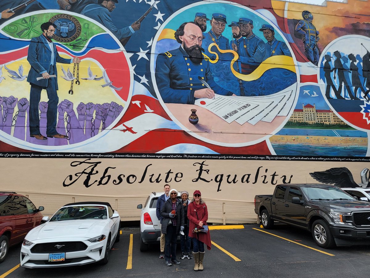 TruthStrong1's tweet photo. @preserveblacktx @AngieDWilson71 @thesquarescriv @EmancipationTx @SavingPlaces https://t.co/bzOT5aiMCr