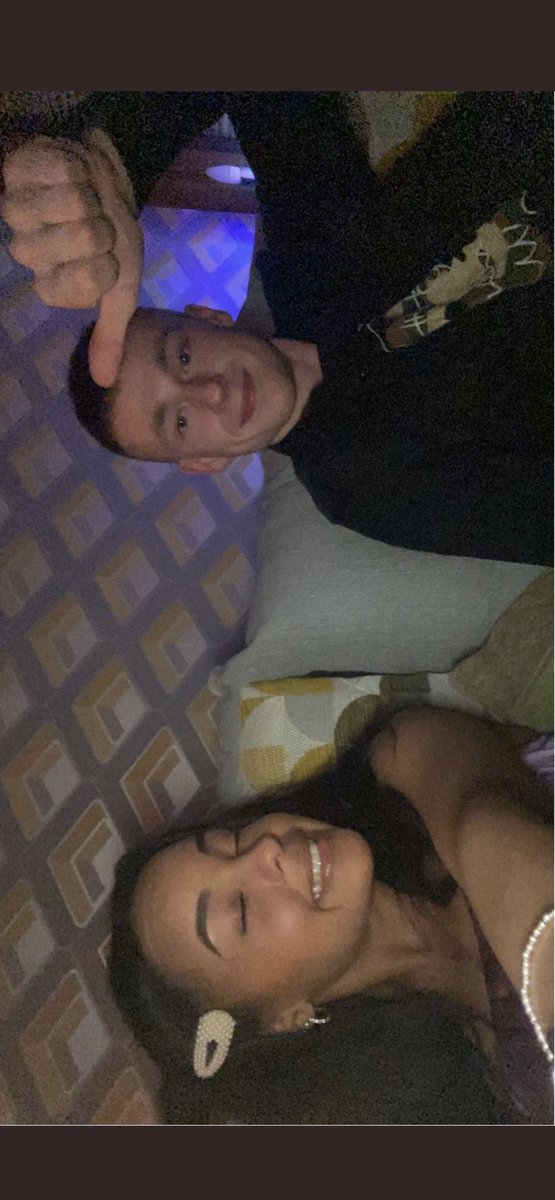 MeikleGregor's tweet photo. Happy birthday @jenni_ohara hope u have a good day and will see u tonight for a bev 🎉🔞 https://t.co/4dAu6I0loR