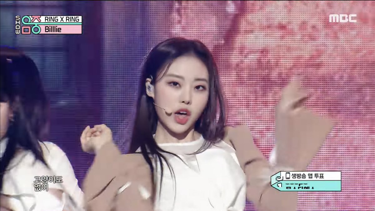 chaeheartist's tweet photo. congrats on your debut suyeon!! we missed you too ๐ฅบโค๏ธ
#WelcomeSheon #Billlie @Billlieofficial https://t.co/jYfMJ2NGby