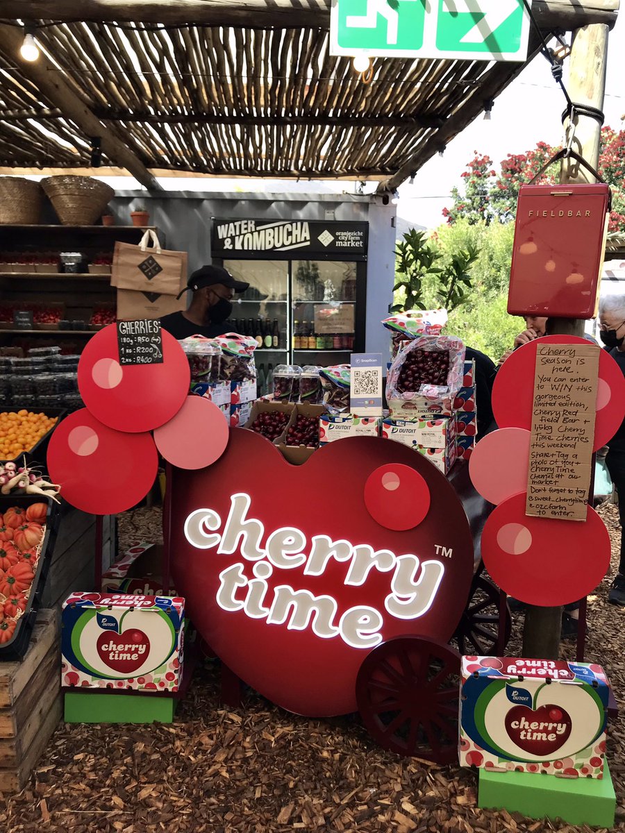 Edelweiss_Delp's tweet image. It’s cherry fest time @OZCFarm! What a feast of deliciousness! 🍒🍒🍒 thank you #cherrytime for adding fun and flavour to challenging times! ❤️🍒 #market #capetown #travel #SouthAfrica