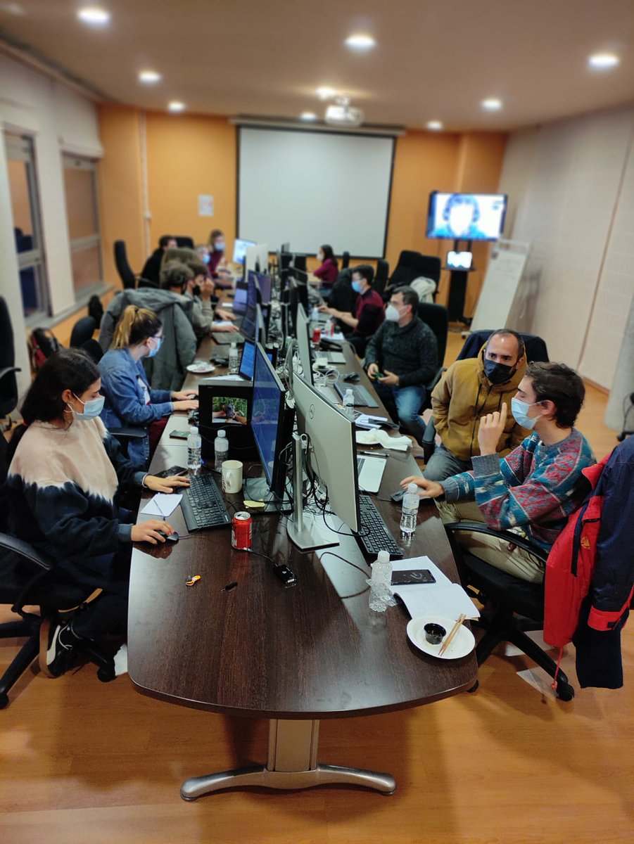 We are starting our third #ETE4 hackathon day. Yesterday was very productive, with ppl making progress in the visualization of large gene phylogenies with taxonomic info, biogeographic data, HyPhy bindings, phylogenetic profiling, tree handling, and much more.