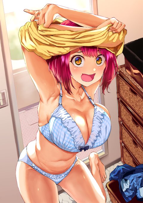 ■12/8発売「あの子のおっぱいからどうにも目がはなせないアンソロジーコミック3」の表紙描かせていただきました。結構可愛く描けたと思うので手に取って頂けると幸いです!
差分のタペストリーが各所で販売されますので気に入ってくれた方は買ってみてね!
■公式サイト→https://t.co/J8yz9eLMep 