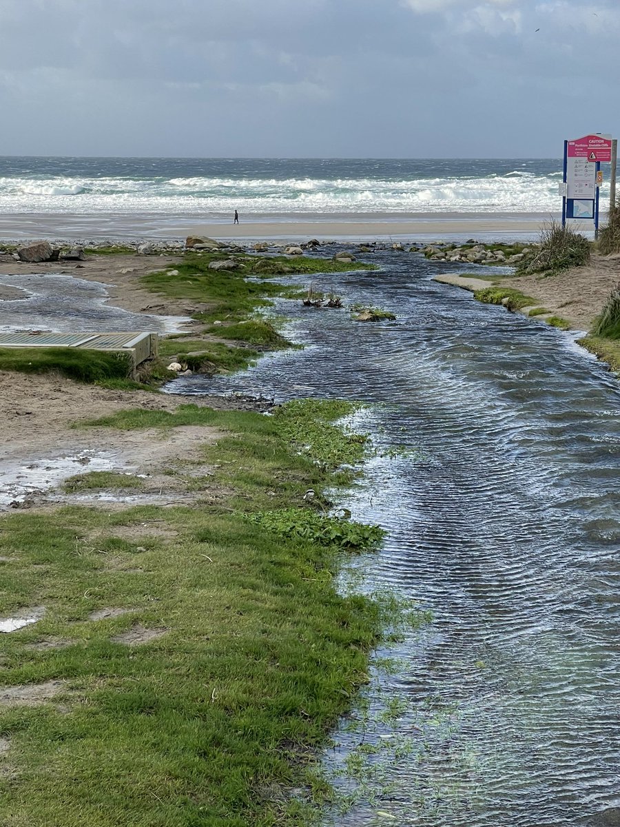 absolutoursuk's tweet image. Hager vor - Rough sea #Cornwall #Cornishlanguage # Porthtowan