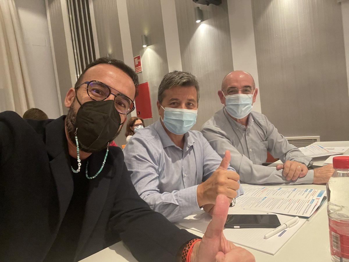 janmarante's tweet photo. Han sido dos años inolvidables. No cabe en un tuit toda la admiración y el cariño que me gustaría expresarle públicamente a @psorianocano Siempre en tu equipo, suerte maestro @Area5Altiplano @AreaUnoArrixaca https://t.co/o9znyFYLUt