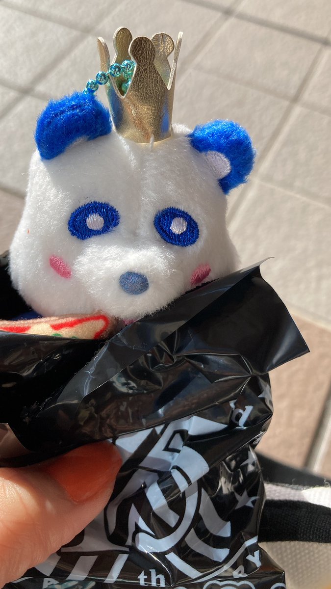 kyakyakiki's tweet photo. @yu_naox 検索から失礼致します。
こちらえーぱんだ青所持しております。
今すぐ現地にて手渡し可能になります。交換していただけないでしょうか？
ご検討の程よろしくお願いいたします。 https://t.co/BXI13PO7cj