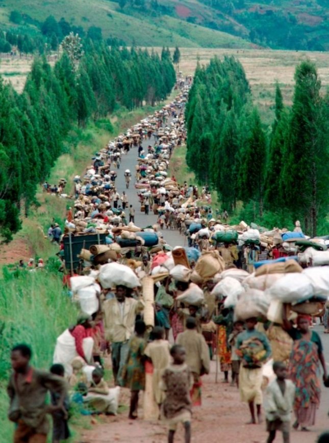 UmunyanaAS's tweet photo. Here we go again!!! #WeRemember how Rwandans ended up in #thegenocide against tutsis  others in #Zaire due to your ethnic quotas system,while you were enjoying your vineyard in your hometown watching the news about how africans are dying @freyntje https://t.co/KE1ZArcgOC
