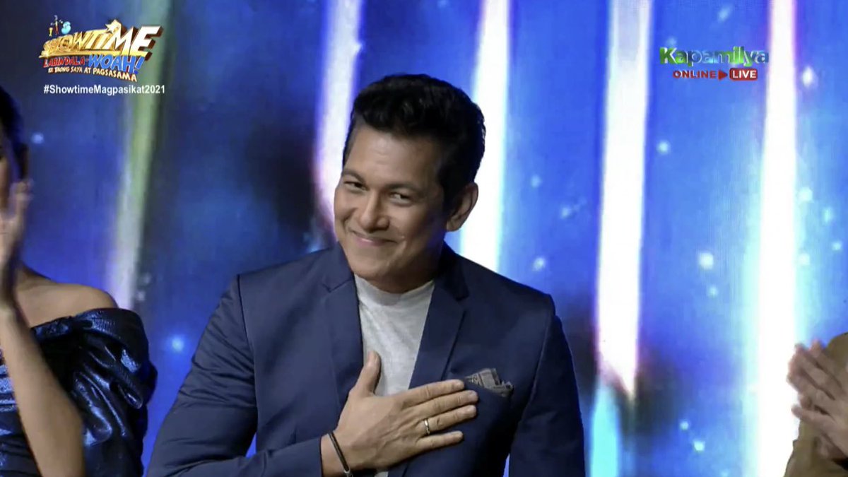 manila_genesis's tweet photo. HAPPENING NOW!! Surprise Hurado for #ShowtimeMagpasikat2021 - @GaryValenciano1! ππ Nood na sa @itsShowtimeNa ! #GaryValenciano #ItsShowtime #Hurado https://t.co/upACRjEJeq