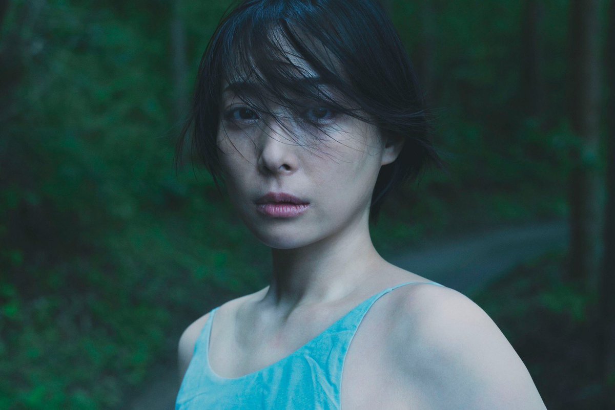 Negative_Pop's tweet photo. 女優　大谷麻衣さんのオトナネガティブポップ、「彼方の月」の第一弾を公開しました！
是非ご覧ください！
https://t.co/aH70GXrtnS https://t.co/7rVBcwWtxx