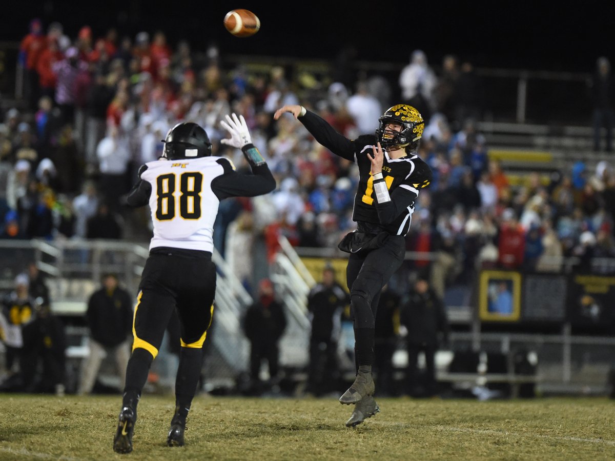 carrollvarsity's tweet photo. QB @RyanBarnard_ found @CarterMazalews1 for the winning score on 4th down in the final two minutes to lift @SCCavsFootball to a 14-13 win over Harford Tech Friday. The team is now one win away from the first state title in program history. STORY &amp; PHOTOS: https://t.co/LMpMh5TP6P https://t.co/b2XQjJOheU