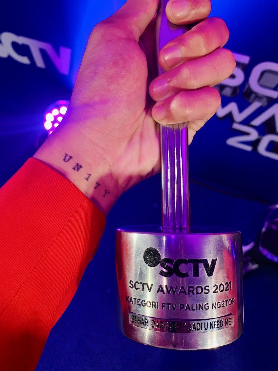 farhanjawas_'s tweet photo. #UN1TYSCTVAwards2021 #SCTVAwards2021 ❤️ https://t.co/G8QBG2rpaE