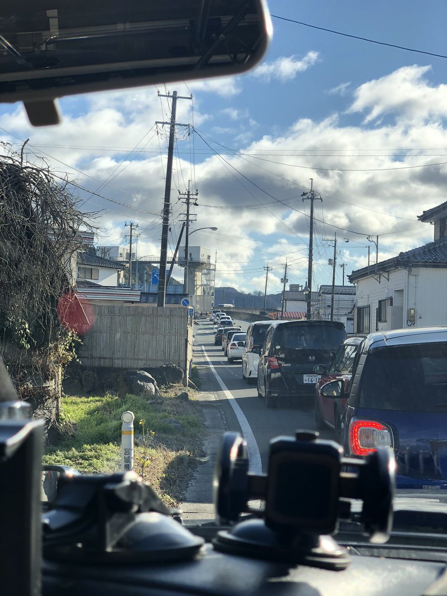 【事故】三陸道 登米IC～桃生津山IC付近で事故「トラックの後部からえらい黒い煙出てるらしい」 まとめまとめ