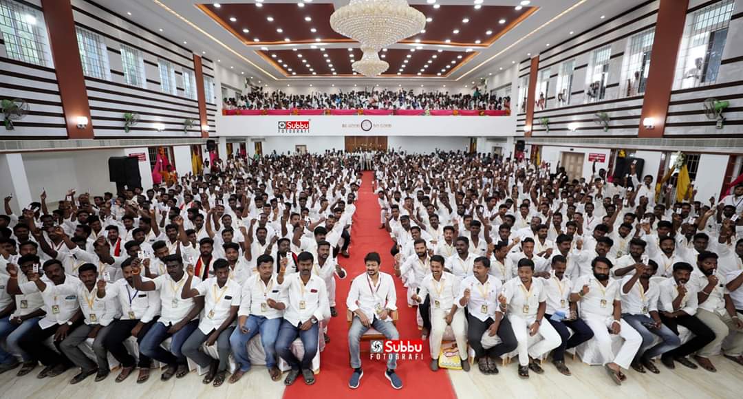 SureshSubraman6's tweet photo. இன்றைய 2K kidsகளுக்கு அரசியல் ஆர்வம் இல்லை என்கிற பொதுக்கருத்து நிலவுகிறது. அதைப் பொய்யாக்கும் விதமாக உதயநிதி செல்லும் ஊர்களிலெல்லாம் அவருக்கு கூடும் பெரும் கூட்டத்தில் இளைஞர்களே மெஜாரிட்டி. #HBDUdhay https://t.co/vSwVa1P4yQ