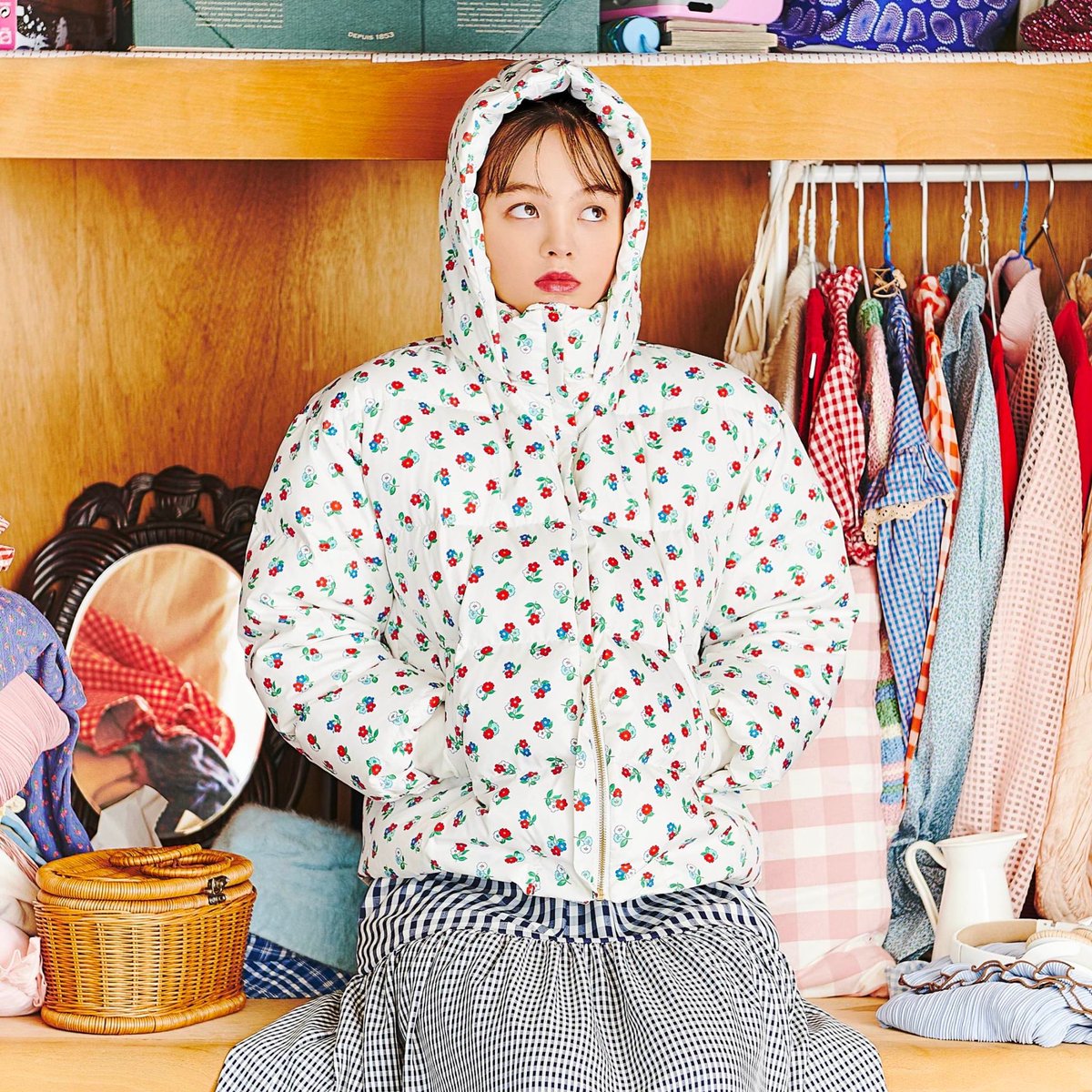 あさぎーにょ POPPY ダウンジャケット 最終値下げ フラワーモチーフ