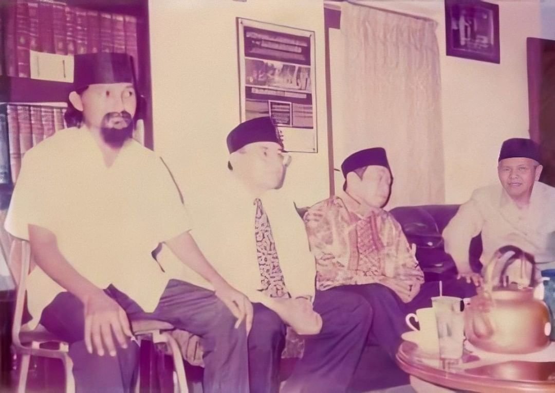 HIDJKSL's tweet photo. [utas] MASUK SURGA SEBAB SHOLAWAT

Berkata ba'dhu sholihin: "Aku mempunyai tetangga yang menyia-nyiakan hidupnya, dan aku menyuruhnya untuk bertaubat, tetapi dia menolak. https://t.co/sb9xMtGUKX