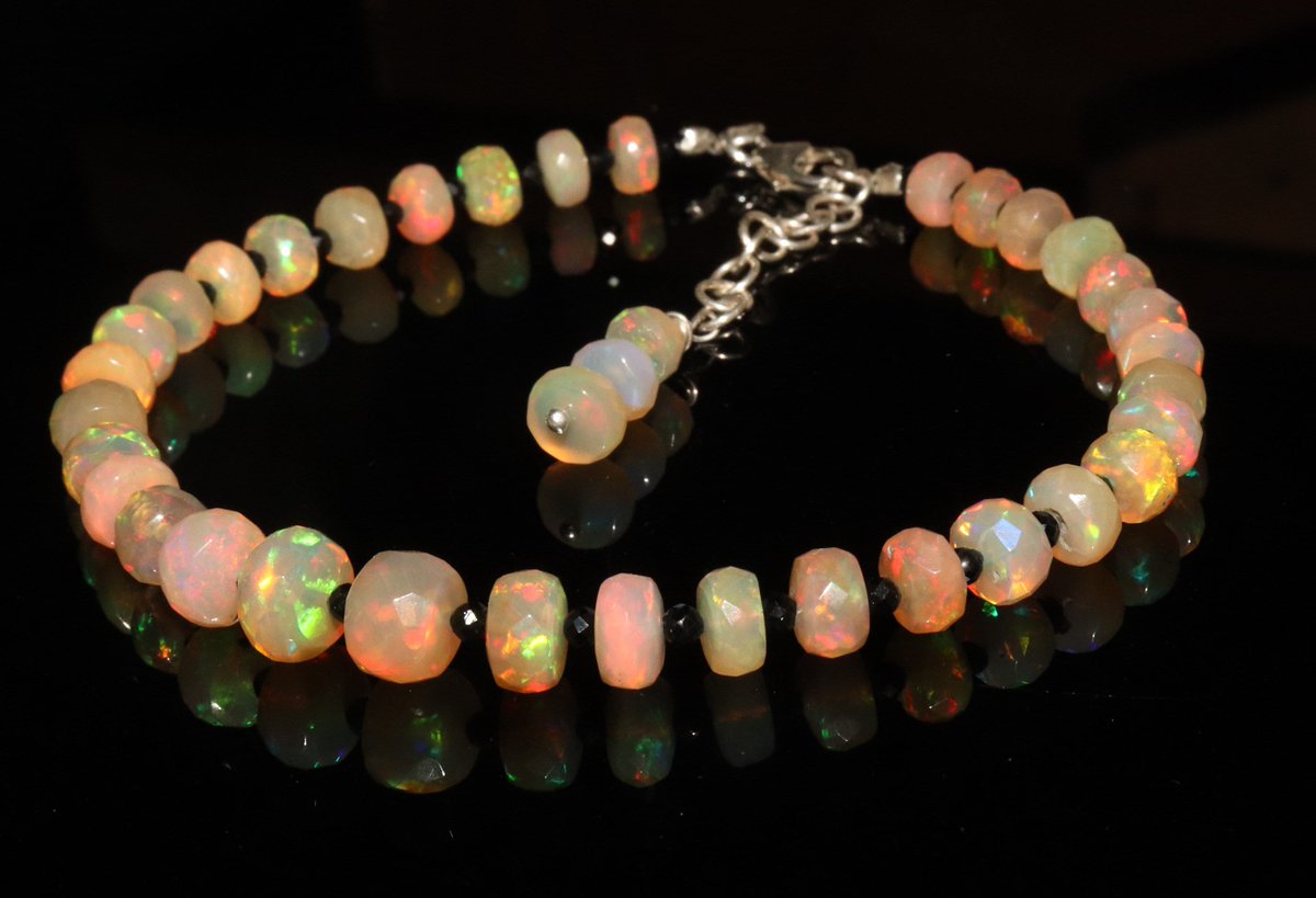 Really love this, from the Etsy shop gemnjewelry18. etsy.me/3p1RX7r #etsy #opalbeadsbracelet #beadsbracelet #beadedbracelet #opalbracelet #opal #opaljewelry #bracelet #beautifulbracelet #ethiopianopal