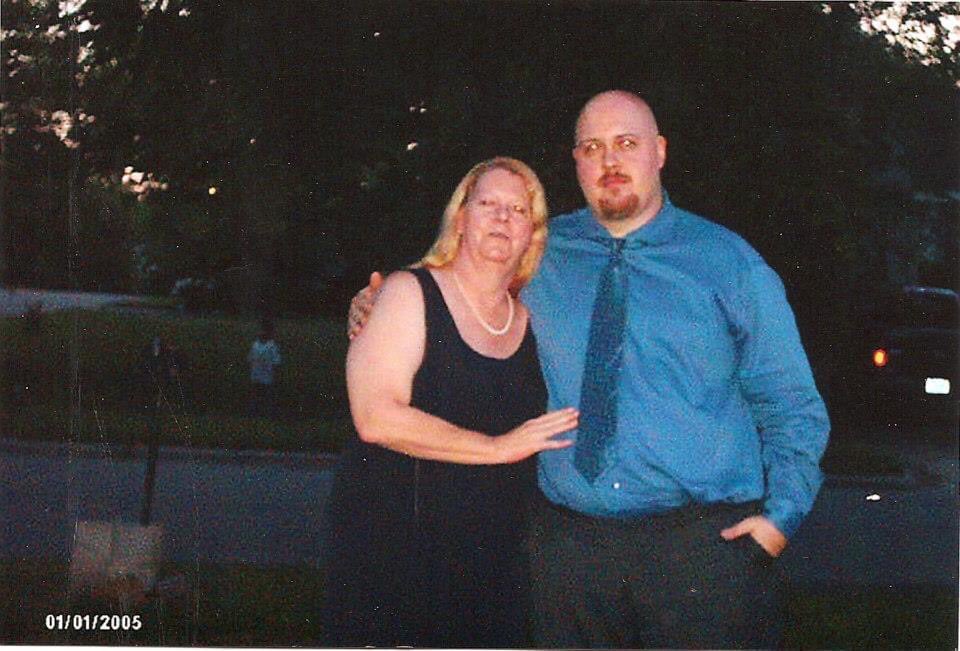 martdog88's tweet photo. Dear @KarenBeamish2,
           
         We love you very much. There’s no need to fight anymore. Tomorrow you can finally rest. Thank you for the love you gave me, the life lessons you taught me and for the ability to love unconditionally. ❤️❤️❤️ https://t.co/BIOBbGU2zt