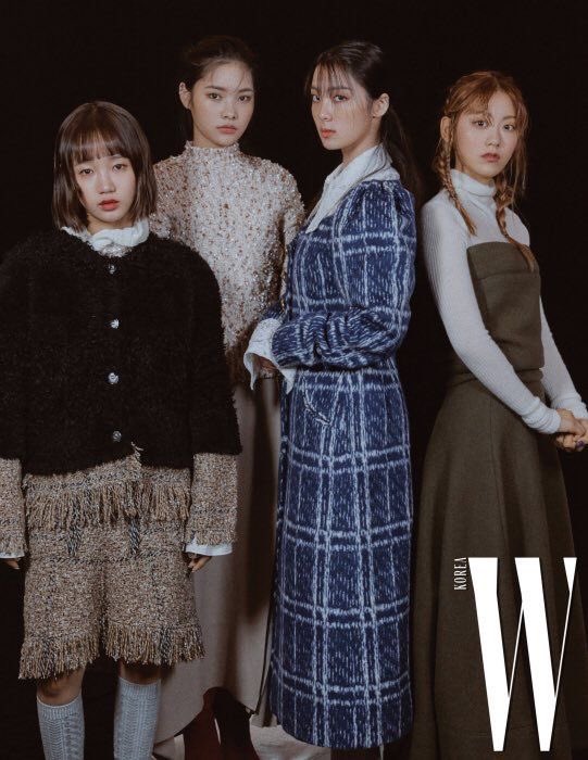 wekiAme's tweet photo. .@WekiMeki in WKorea 

2018                                              2021 https://t.co/LxMst73tmM
